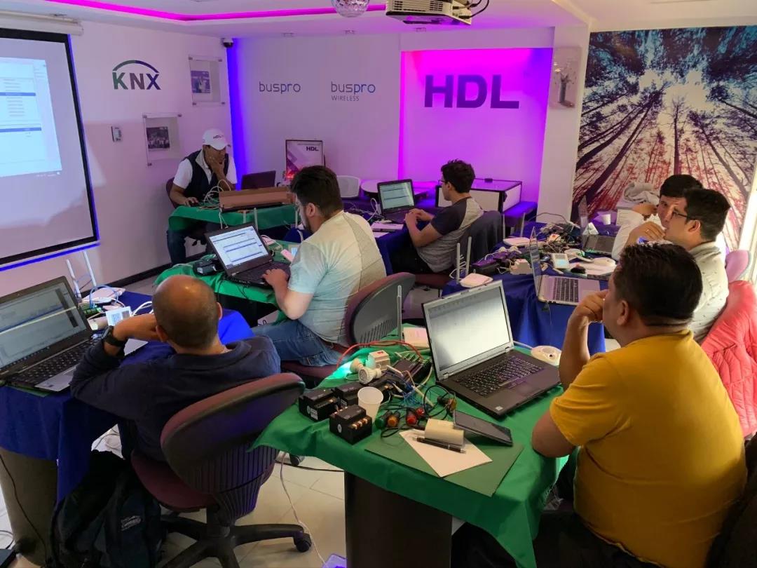 HDL Ecuador Held the 29th Smart Home Technology Training