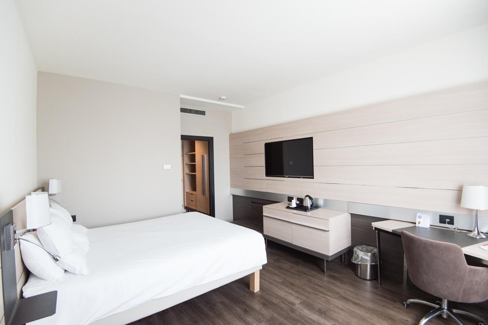 7 Ways to Make Your Hotel Smarter